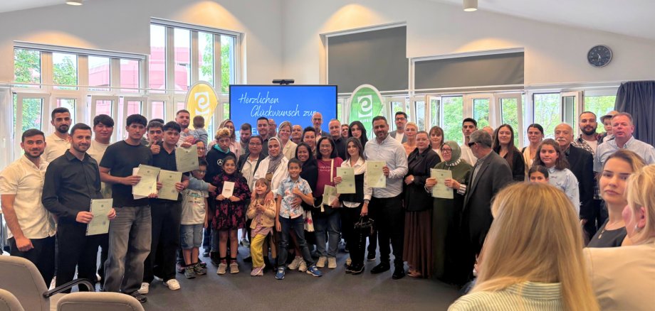 Einbürgerungsfeier am 27.08.2025 in der Kreisverwaltung Vulkaneifel Einbürgerungsfeier am 27.08.2025 in der Kreisverwaltung Vulkaneifel