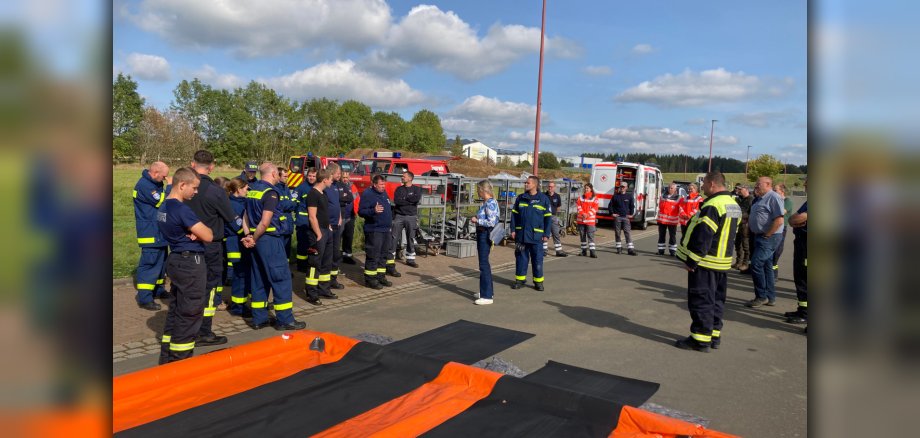 Landesübung für den Brand- und Katastrophenschutz im Landkreis Vulkaneifel Landesübung für den Brand- und Katastrophenschutz im Landkreis Vulkaneifel
