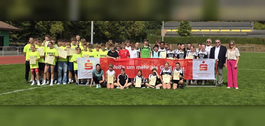 Kreisjugendsportfest 2026 im Wehrbüschstadion in Daun – spannende Wettkämpfe und sportlicher Teamgeist. Kreisjugendsportfest 2026 im Wehrbüschstadion in Daun – spannende Wettkämpfe und sportlicher Teamgeist.