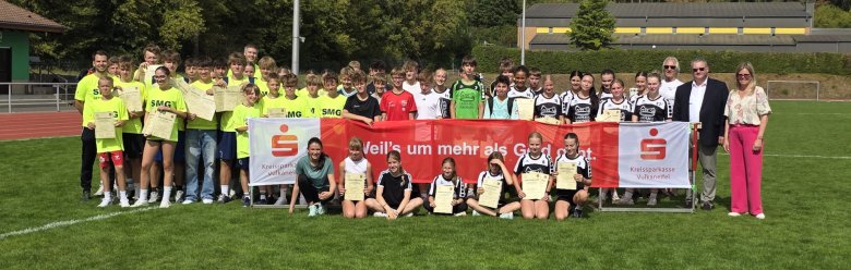 Kreisjugendsportfest 2026 im Wehrbüschstadion in Daun – spannende Wettkämpfe und sportlicher Teamgeist. Kreisjugendsportfest 2026 im Wehrbüschstadion in Daun – spannende Wettkämpfe und sportlicher Teamgeist.